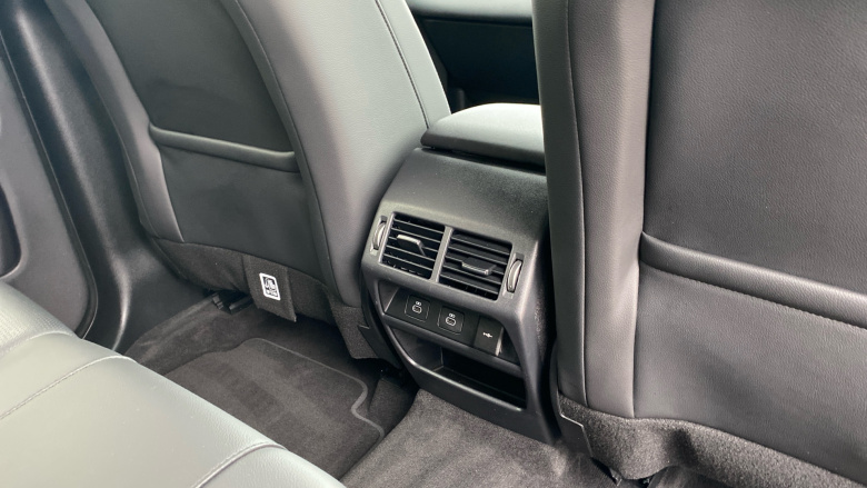 Land Rover Discovery Sport 2.0 D200 Dynamic SE 5dr Auto [5 Seat] Diesel Station Wagon